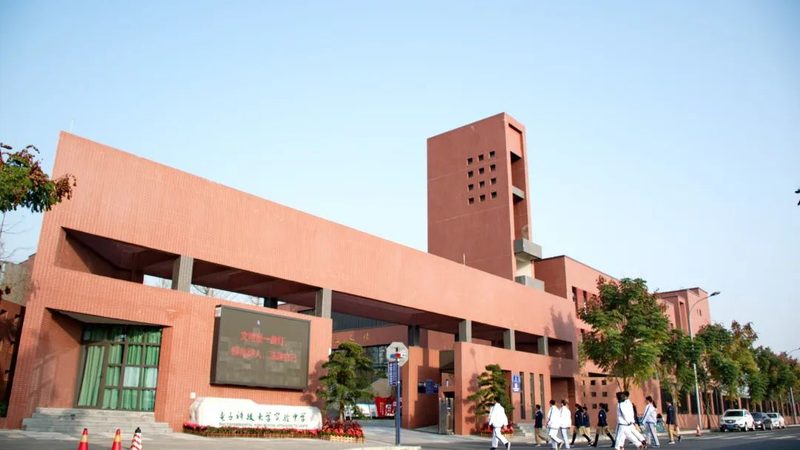 如何避免踩雷，选择电子代加工靠谱厂家？**